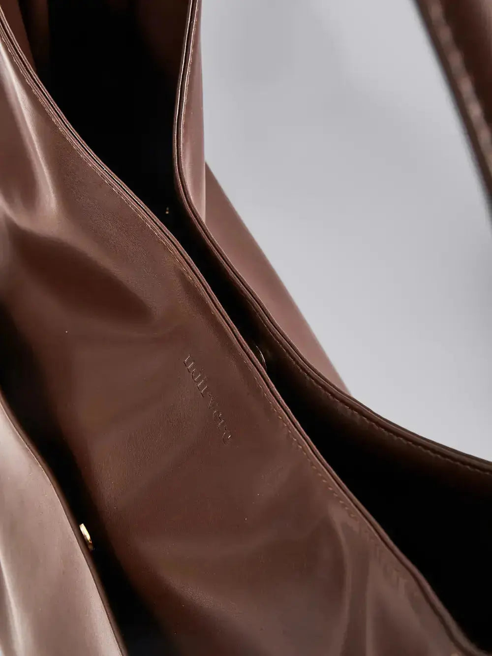 Noir Essence | Bolso de Sevilla Boutique
