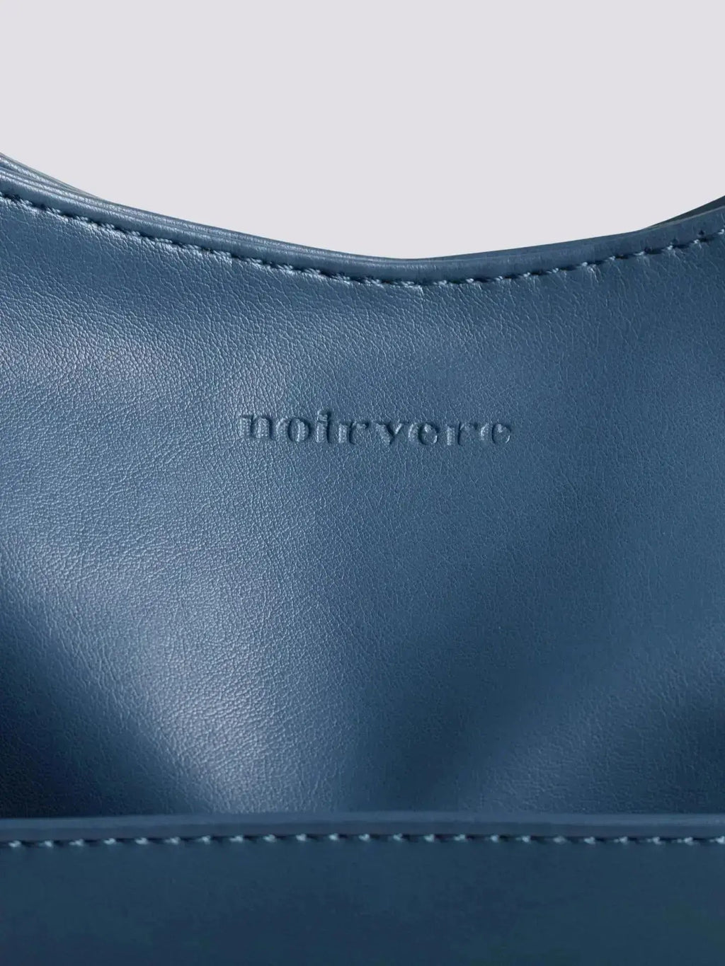 Noir Essence | Bolso de Sevilla Boutique