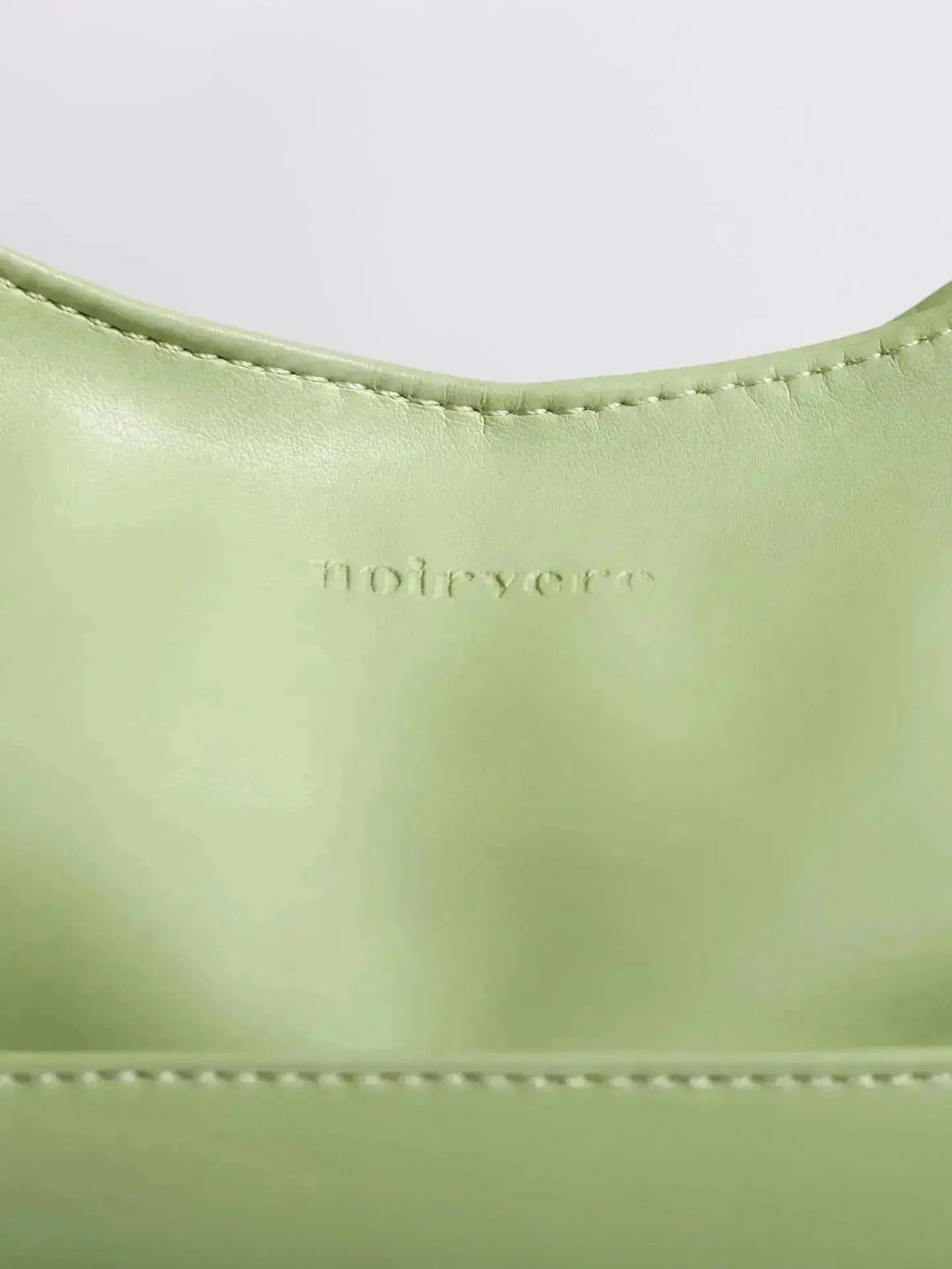 Noir Essence | Bolso de Sevilla Boutique