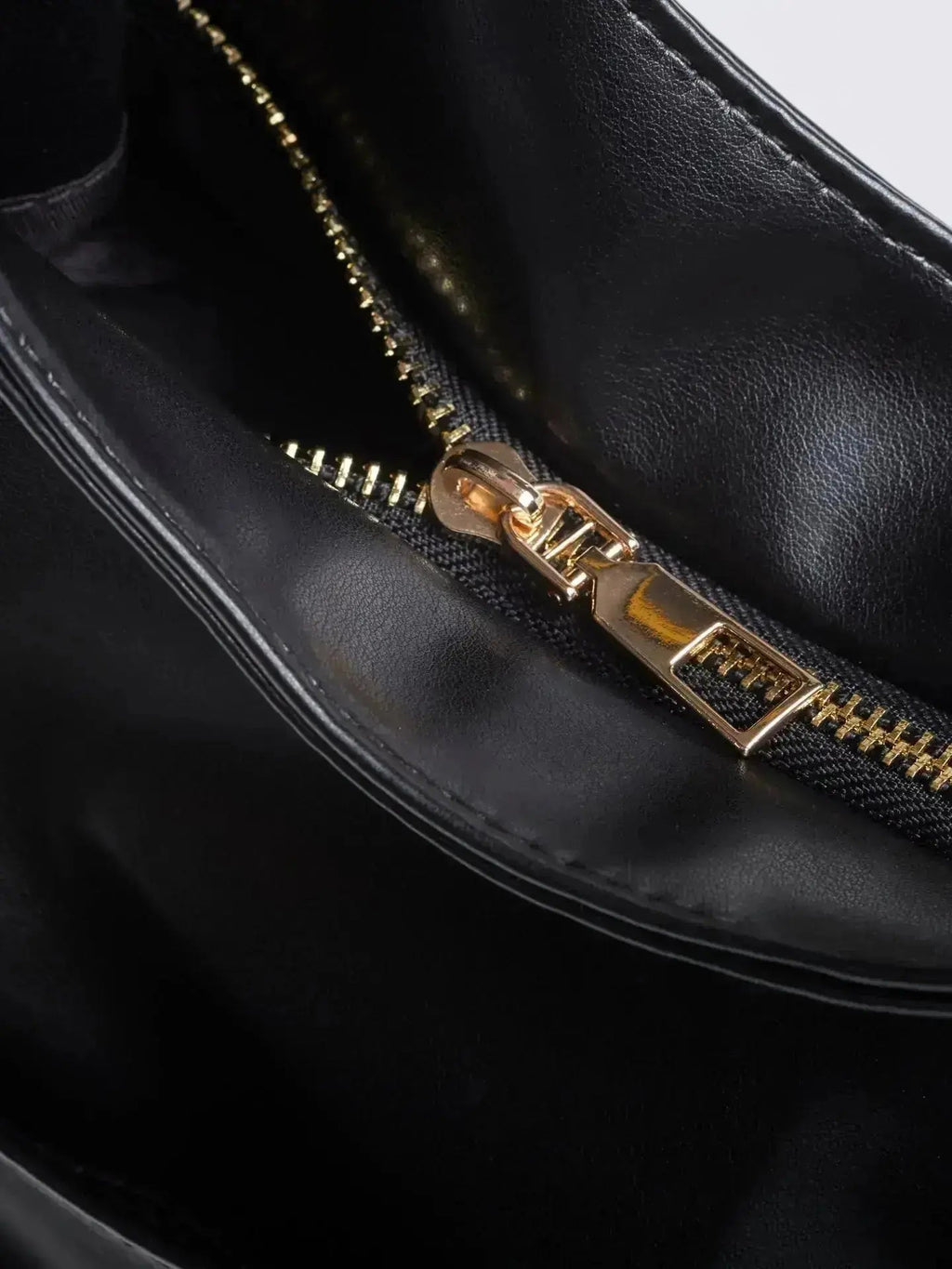 Noir Essence | Bolso de Sevilla Boutique