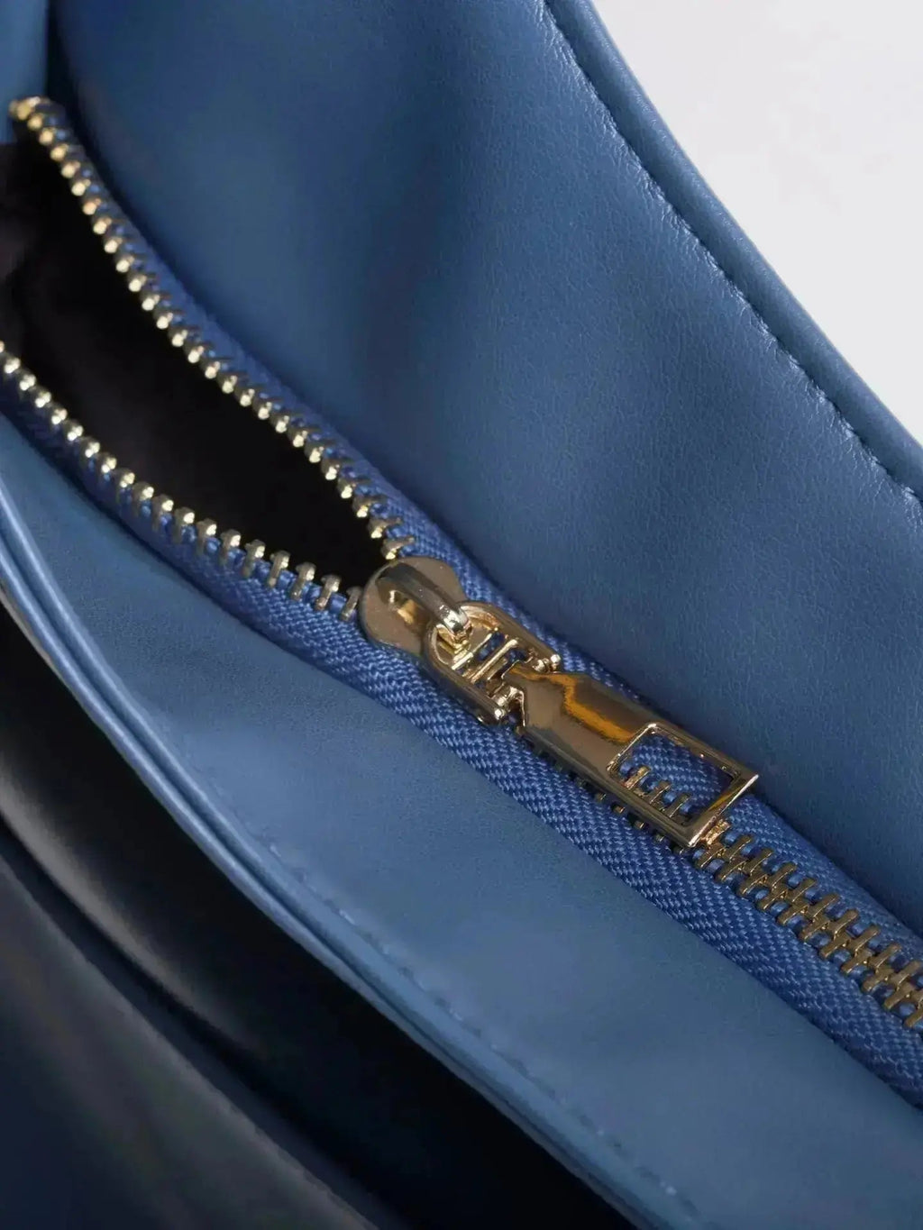 Noir Essence | Bolso de Sevilla Boutique