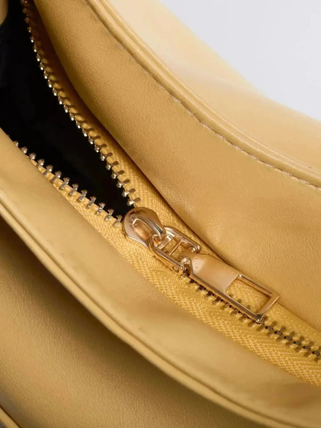 Noir Essence | Bolso de Sevilla Boutique